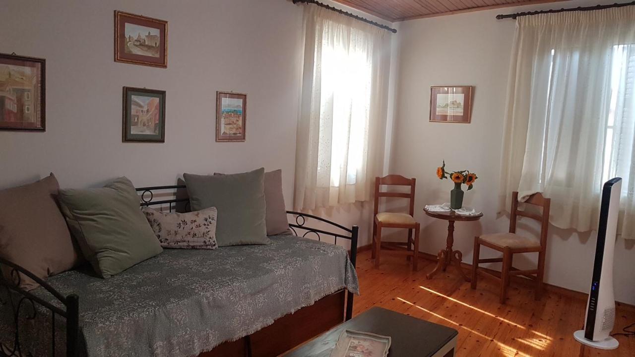 Mary'S Art House In The Center Of Old Town Apartment Corfu  Exterior photo